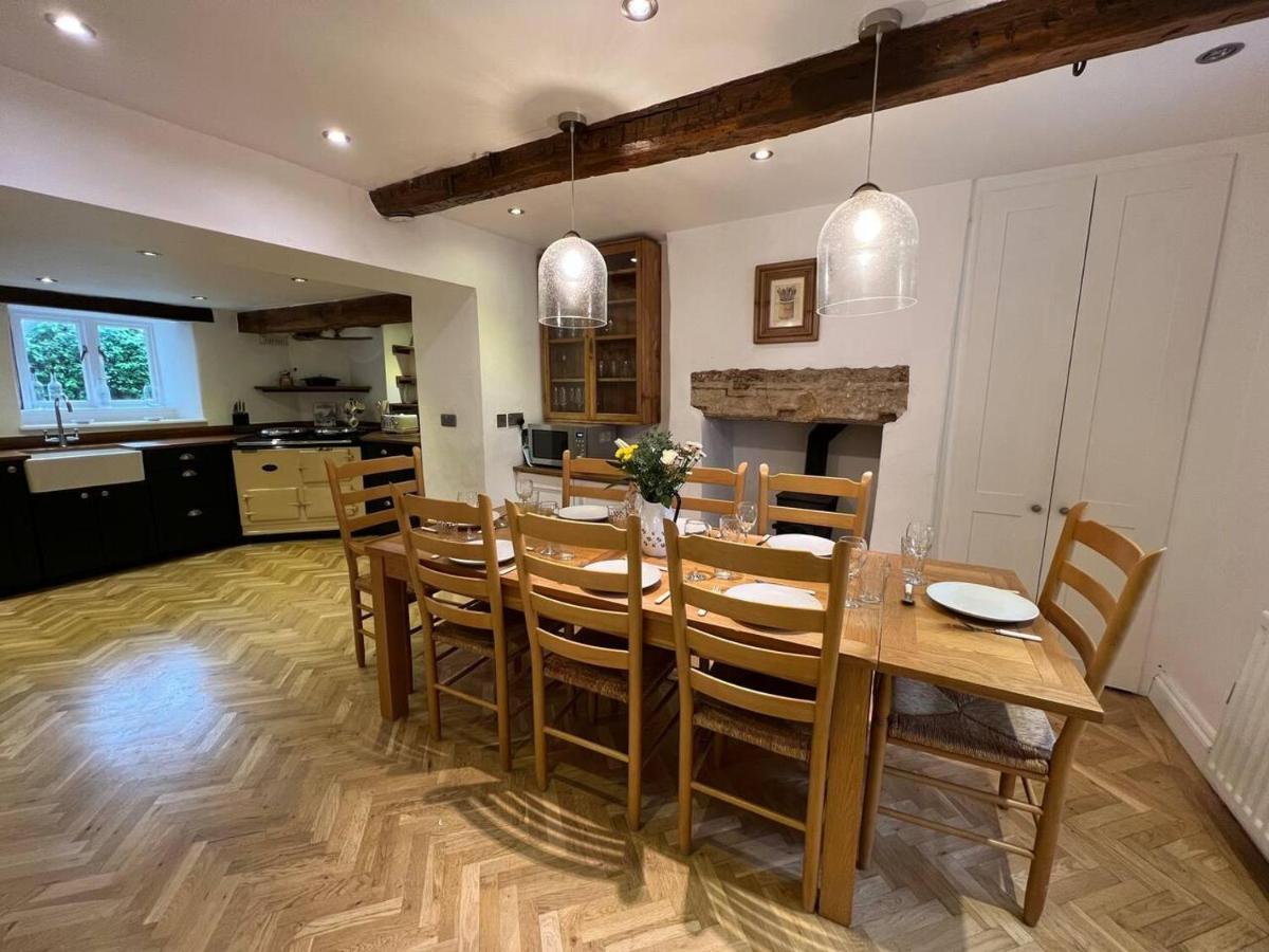 Stunning 4-bed Grade Ii House In The District Holiday home