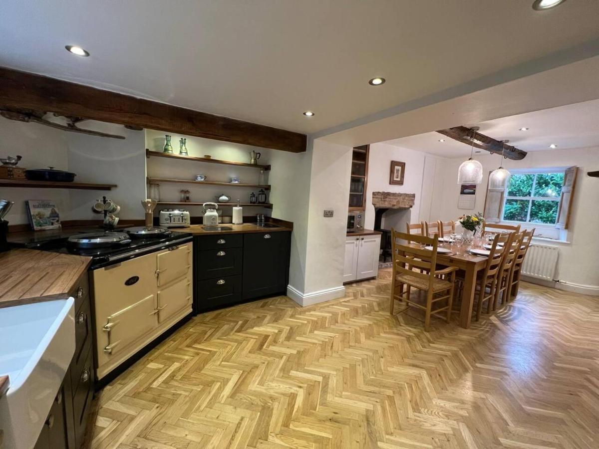 Stunning 4-bed Grade Ii House In The District